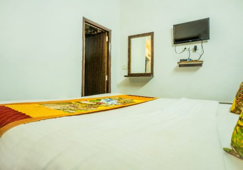 Deluxe room (1)